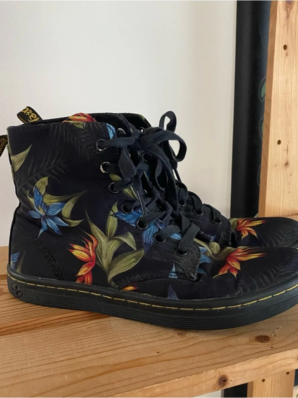 Dr. Martens Doc Martens Hackney Tropical Floral High Top Canvas Boots 6